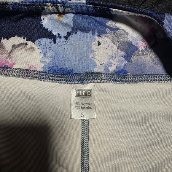 Fleo Athletic shorts - Picture 2 of 4